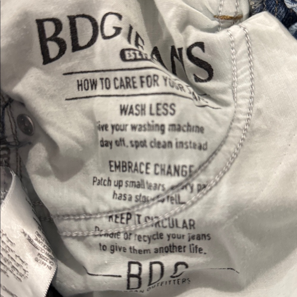 BDG Logan Buckle Baggy Barrel Blue Denim Jeans - Picture 9 of 11